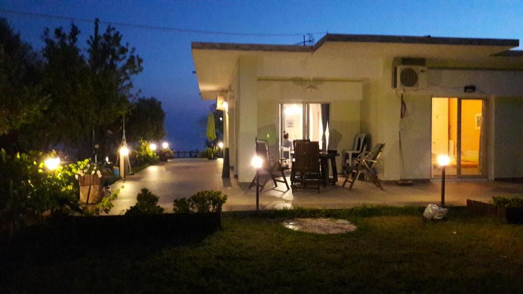 2Sea Villa Nea Potidea Chalkidiki מראה חיצוני תמונה